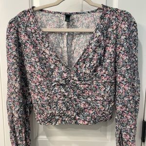 Floral low-cut blouse